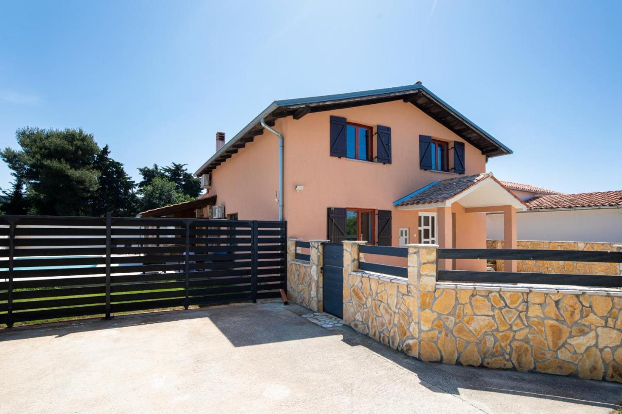 Holiday Home Franika Medulin Exterior foto